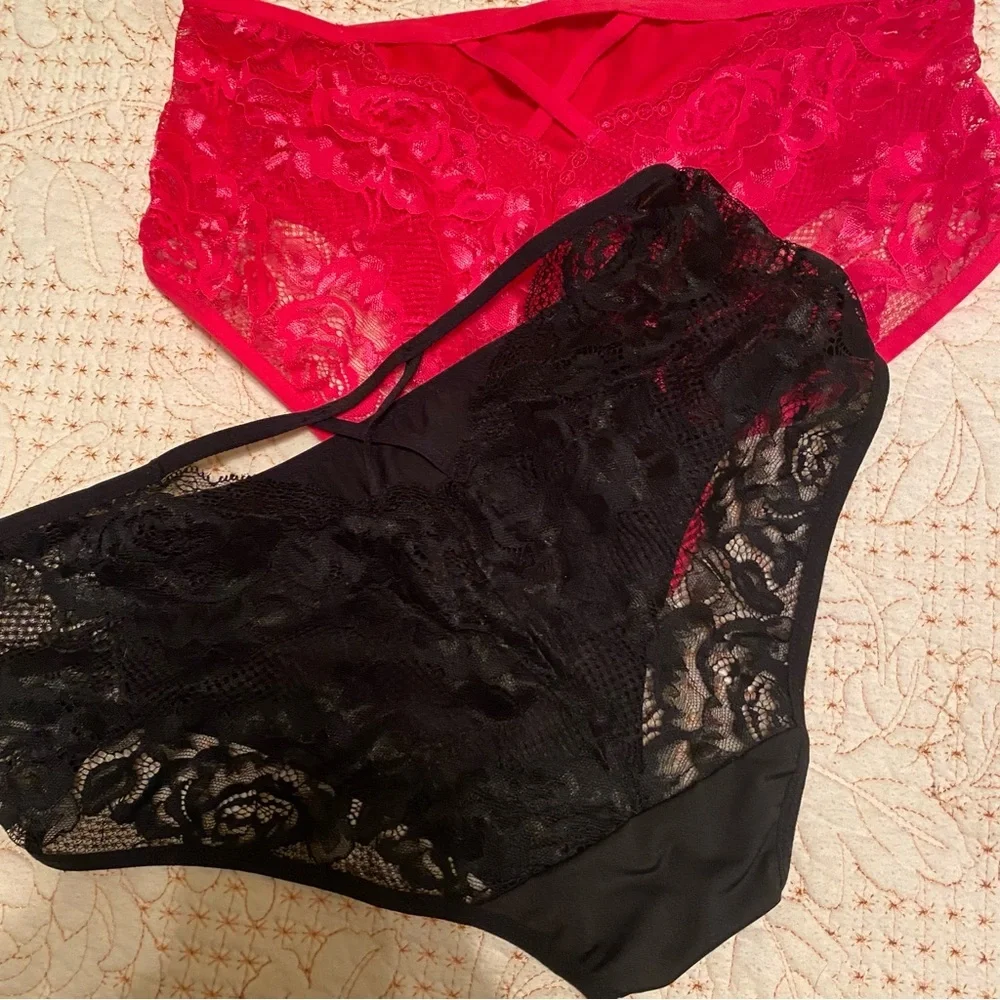Red and Black Lace Trim Panties Intimates NWOT. Med/Lg